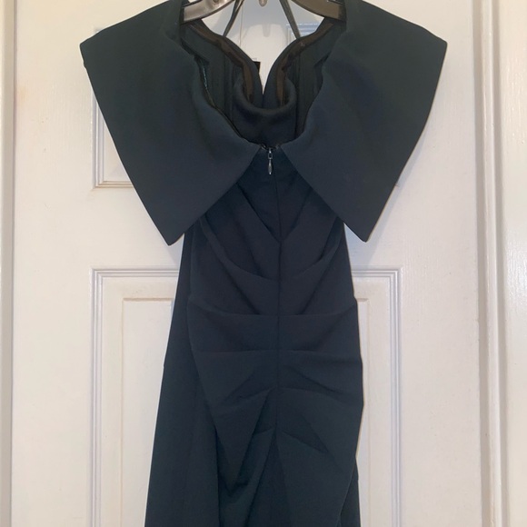 Xscape Sleeveless Formal Green Dress, Size 4 - Picture 6 of 9